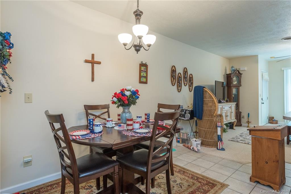 81 Lotawatah Drive Burnsville NC 28714