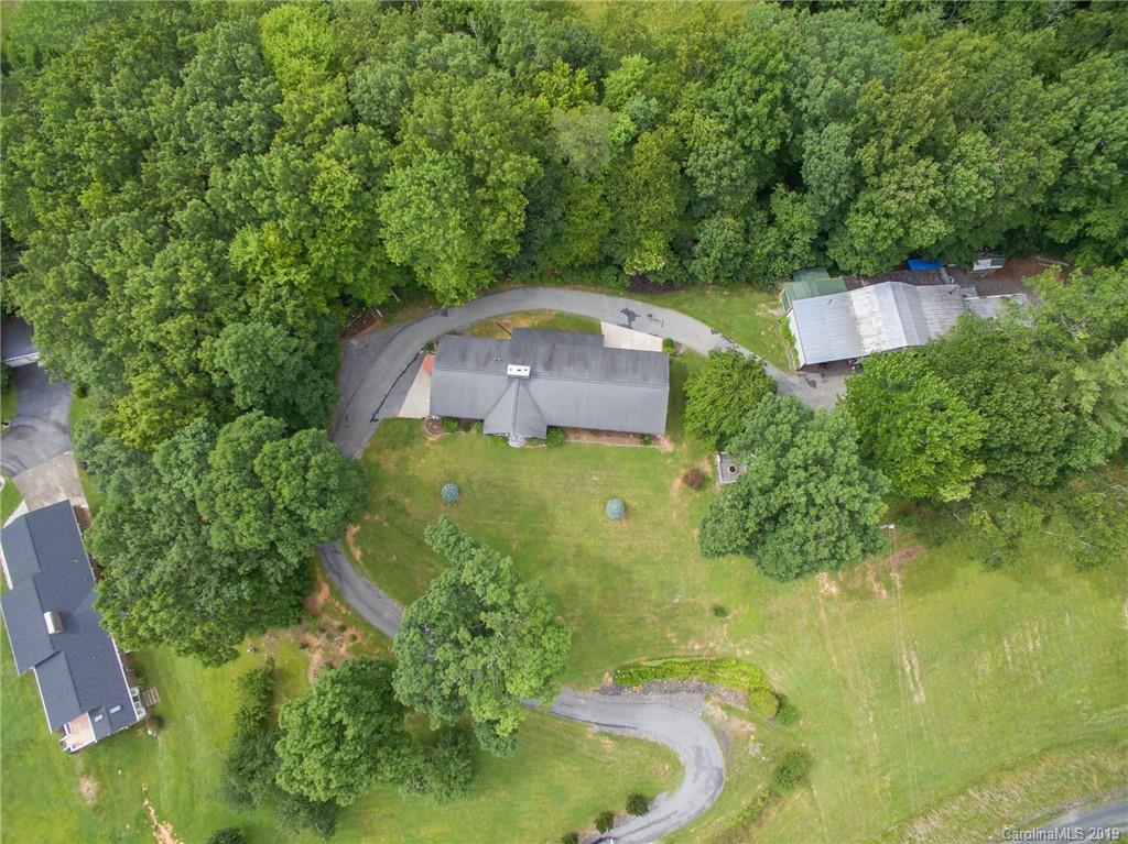81 Lotawatah Drive Burnsville NC 28714