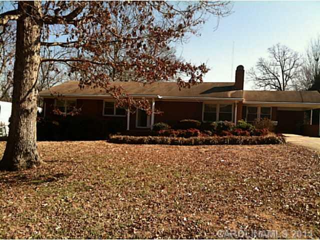 1042 Watts Drive Charlotte NC 28216