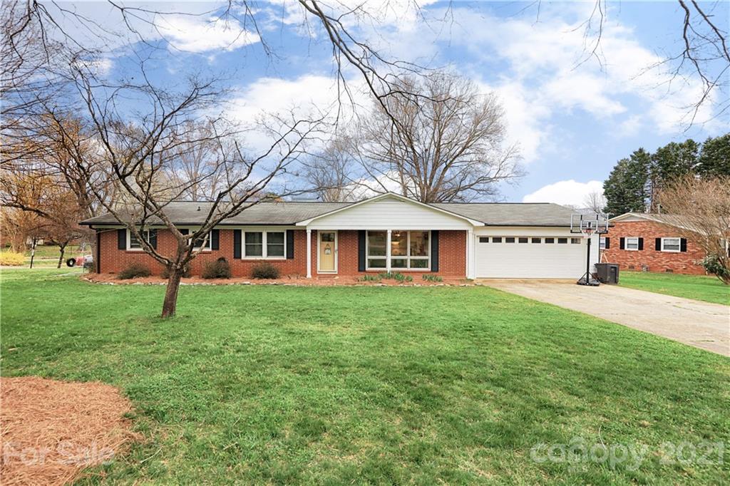 521 S Carolina Avenue Statesville NC 28677