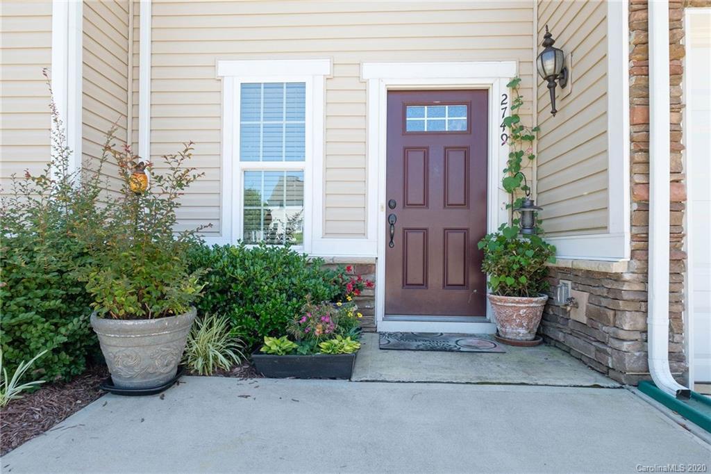 2749 Silverthorn Drive Charlotte NC 28273