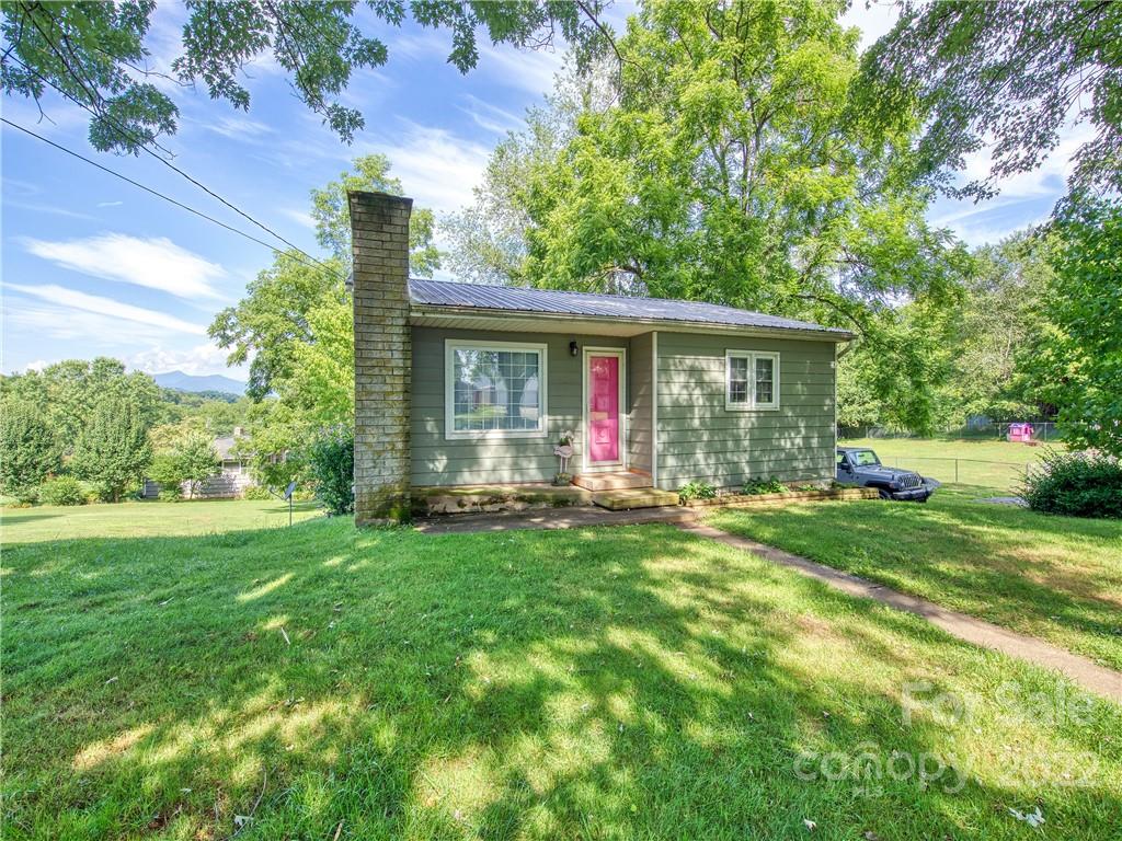 121 Dewey Avenue Canton NC 28716