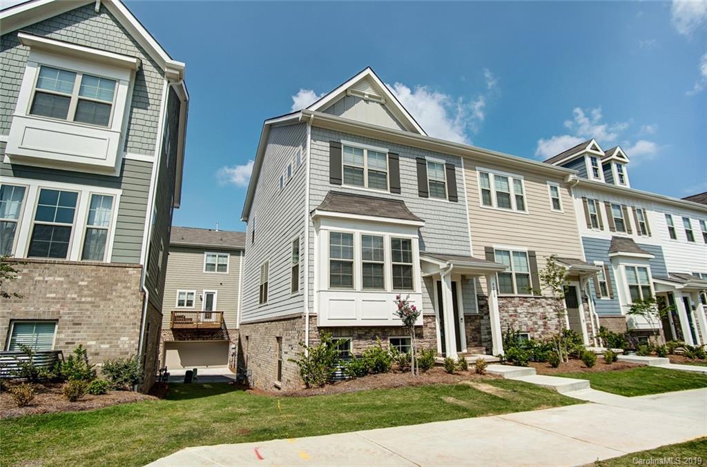 9218 Ainslie Downs Street Charlotte NC 28273