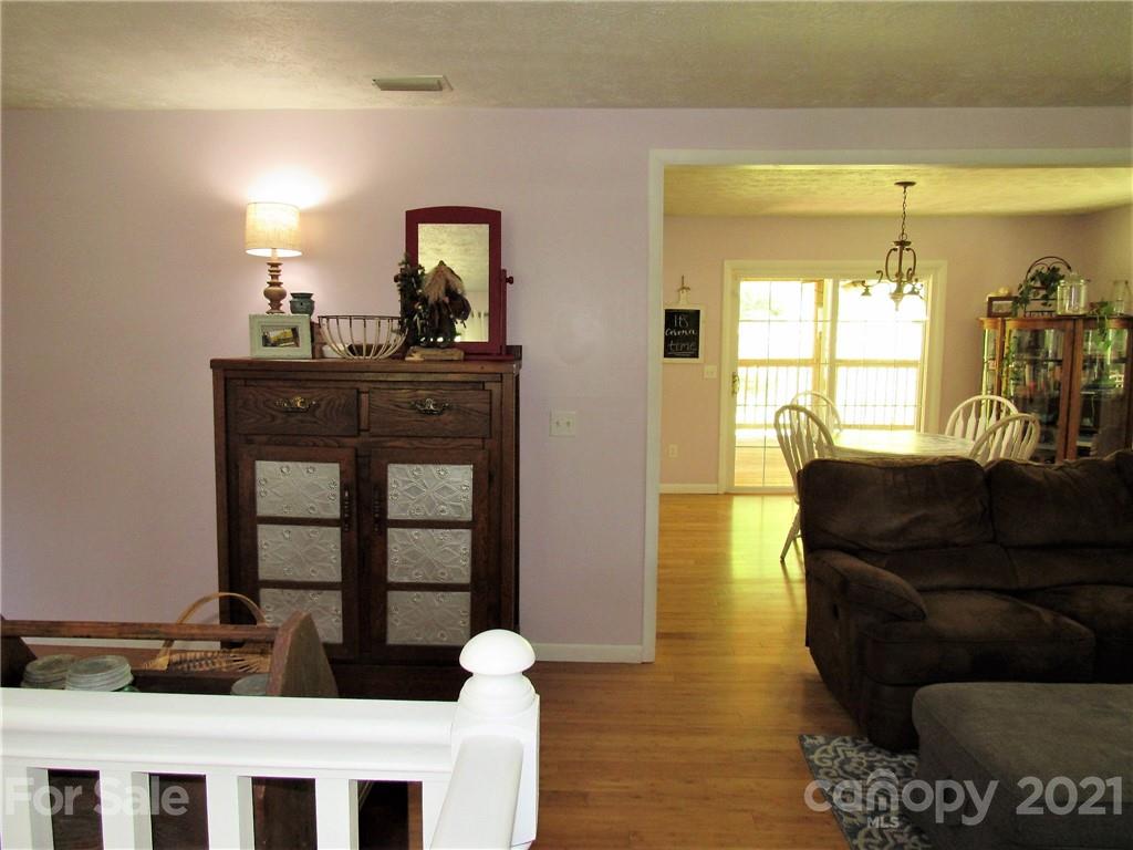 280 Pioneer Drive Waynesville NC 28786