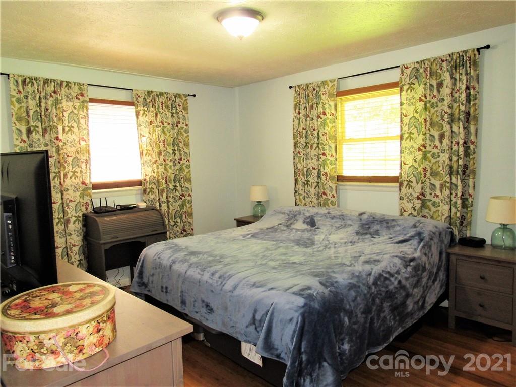 280 Pioneer Drive Waynesville NC 28786