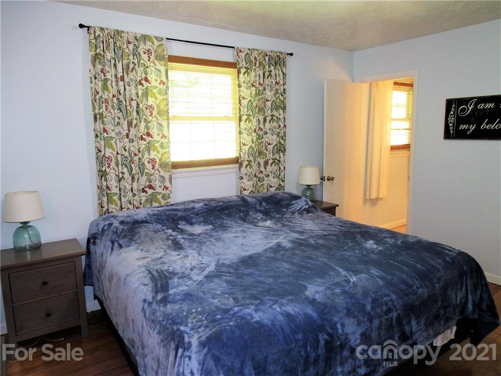280 Pioneer Drive Waynesville NC 28786