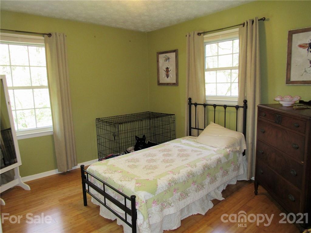280 Pioneer Drive Waynesville NC 28786