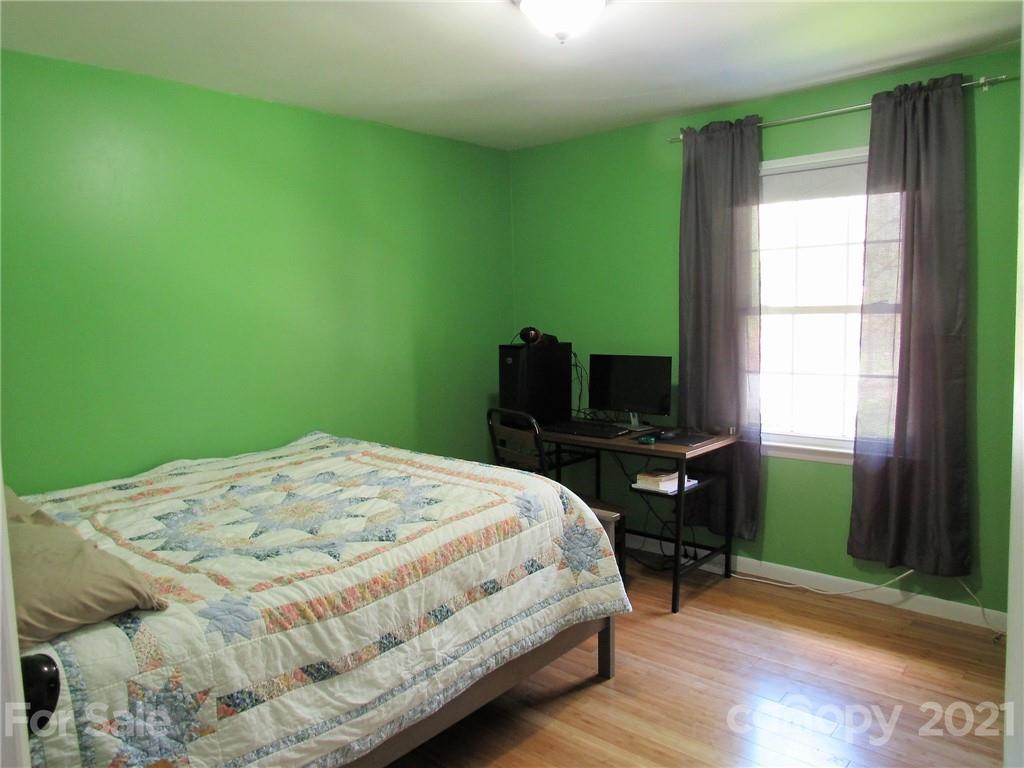 280 Pioneer Drive Waynesville NC 28786