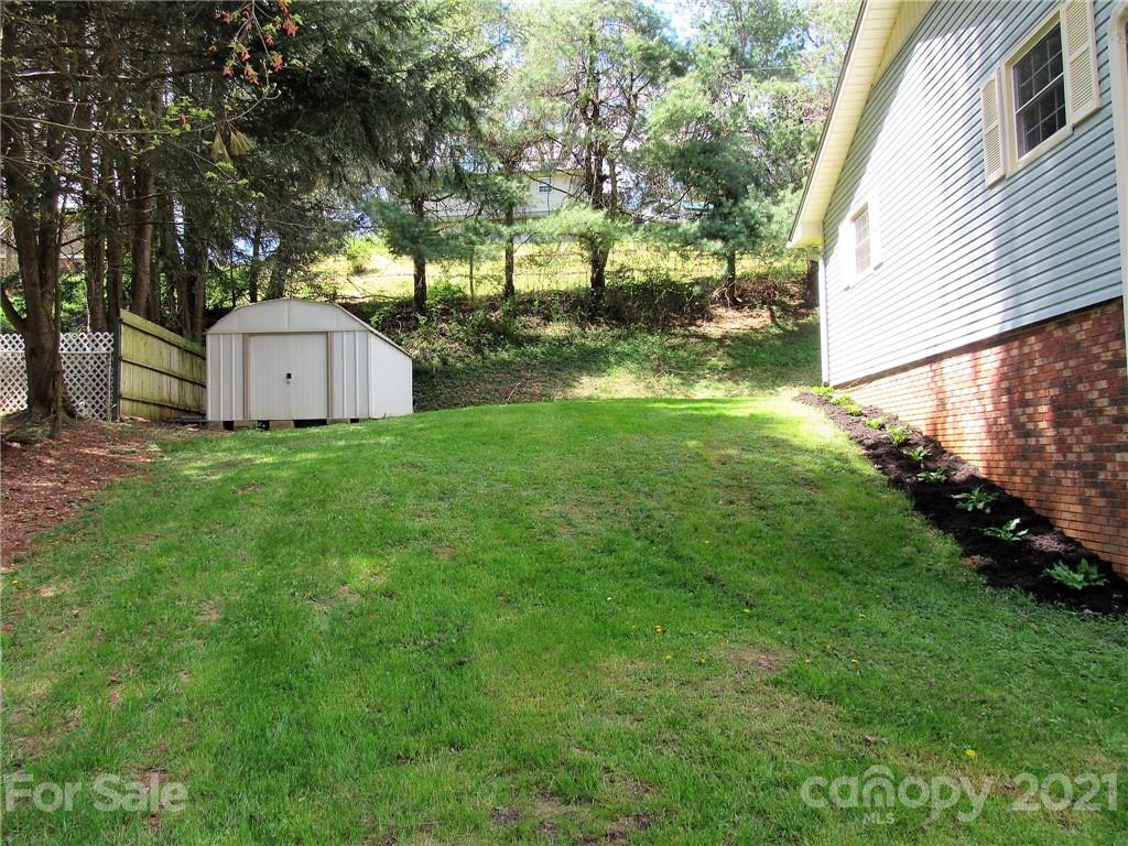 280 Pioneer Drive Waynesville NC 28786