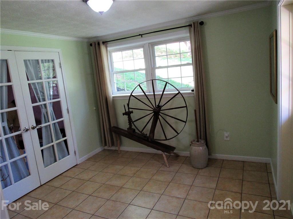 280 Pioneer Drive Waynesville NC 28786