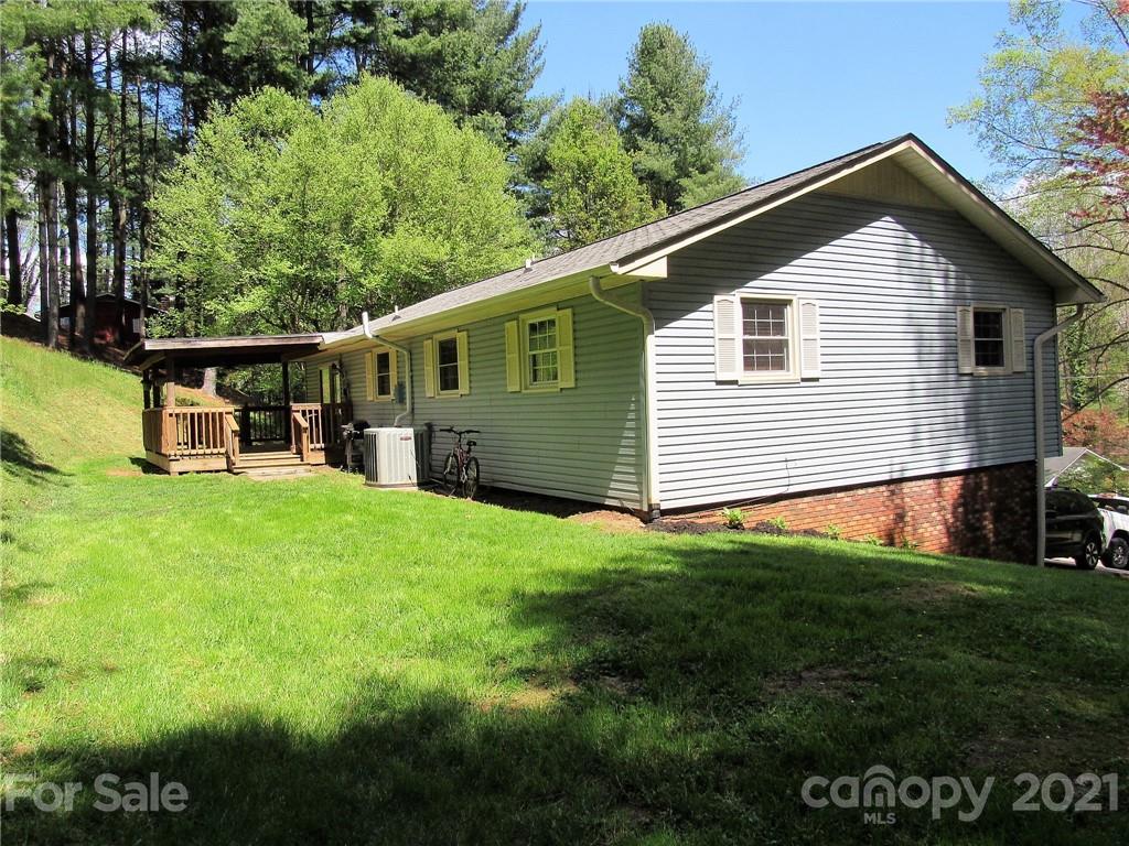 280 Pioneer Drive Waynesville NC 28786