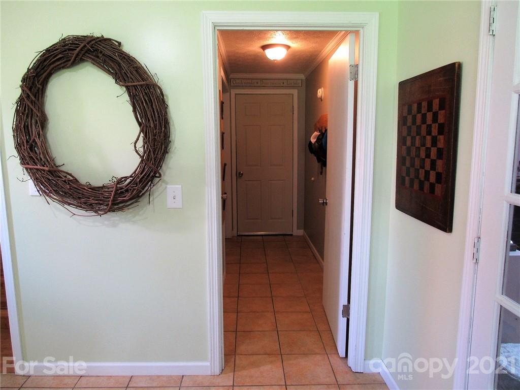 280 Pioneer Drive Waynesville NC 28786