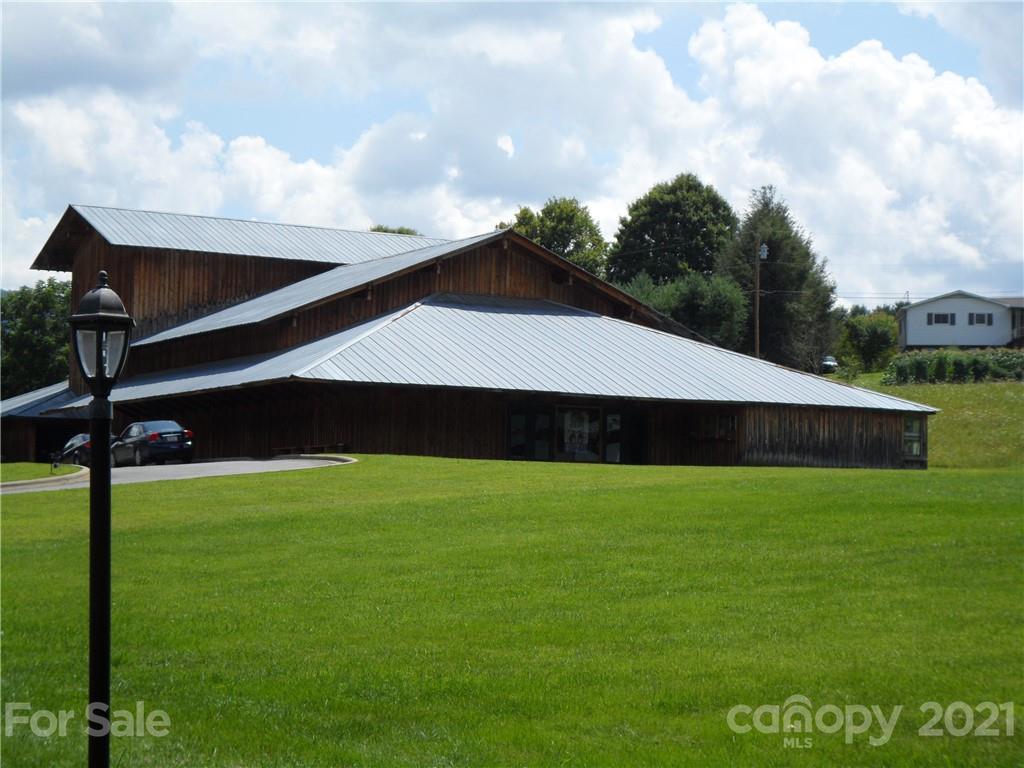 280 Pioneer Drive Waynesville NC 28786