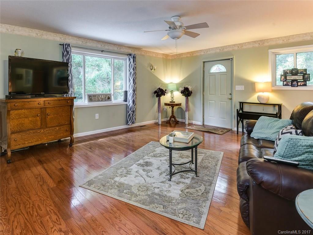 5 Moss Lane Arden NC 28704