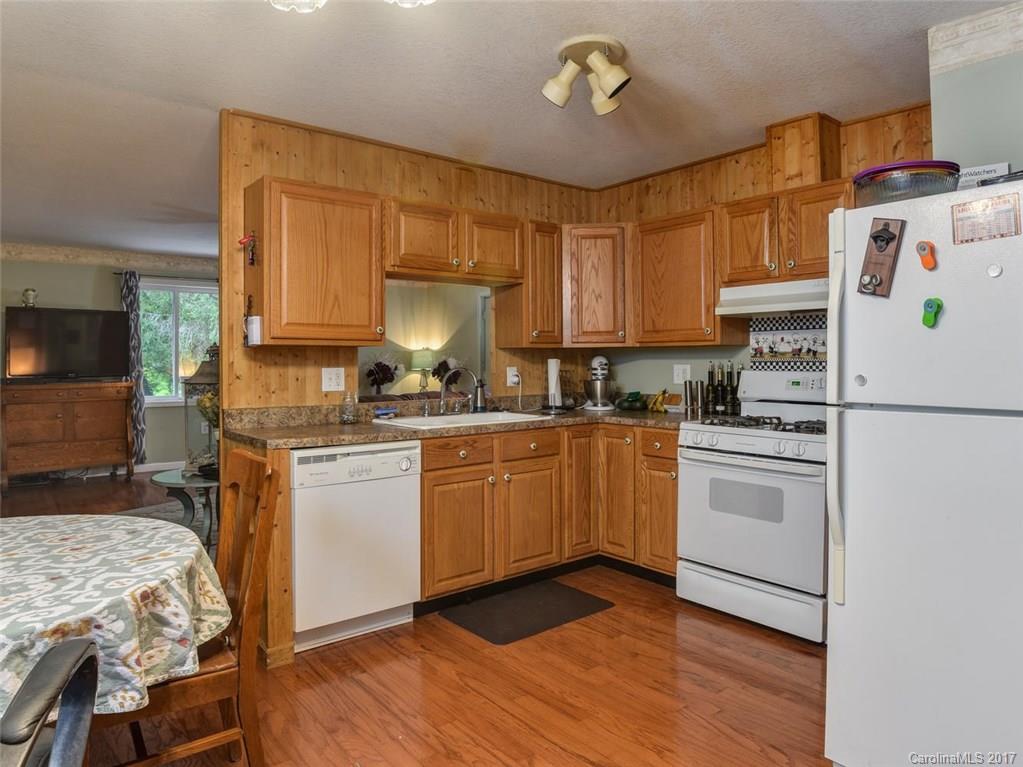 5 Moss Lane Arden NC 28704