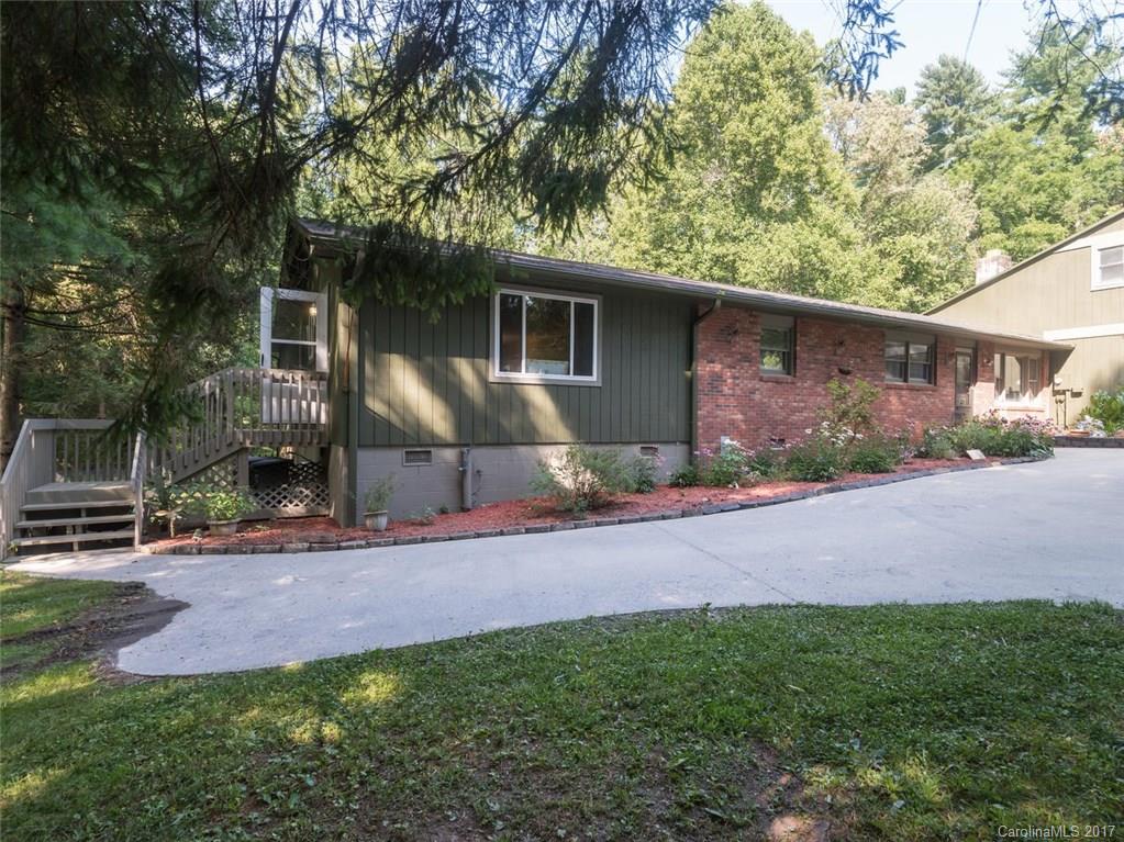 5 Moss Lane Arden NC 28704