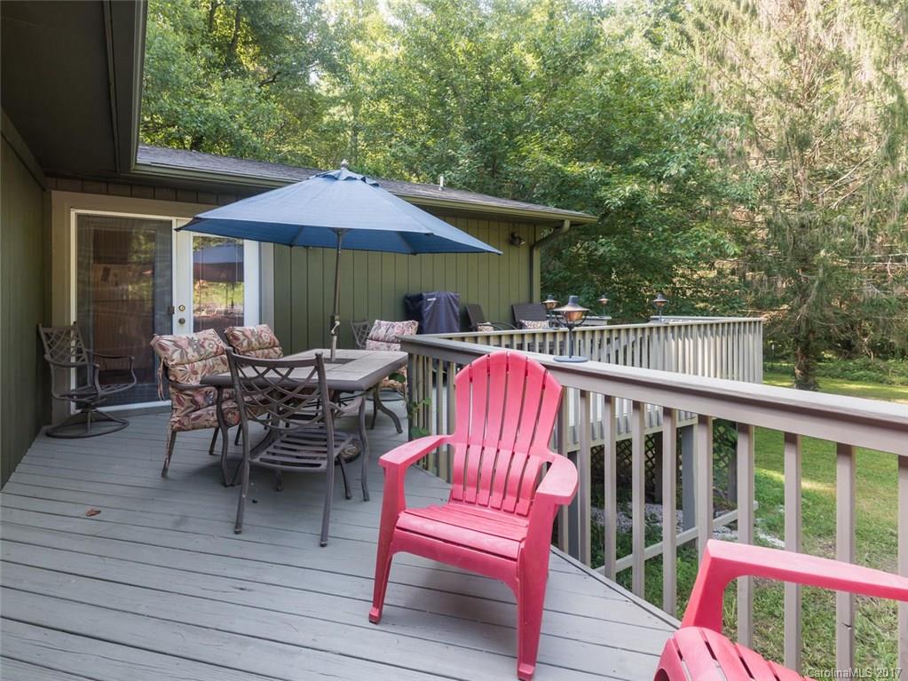 5 Moss Lane Arden NC 28704