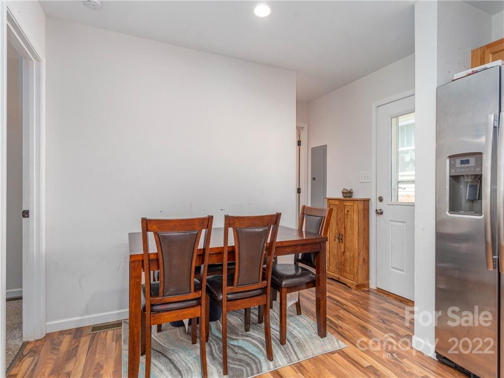 18 Yarrow Meadow Road Weaverville NC 28787