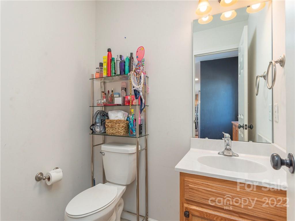 18 Yarrow Meadow Road Weaverville NC 28787