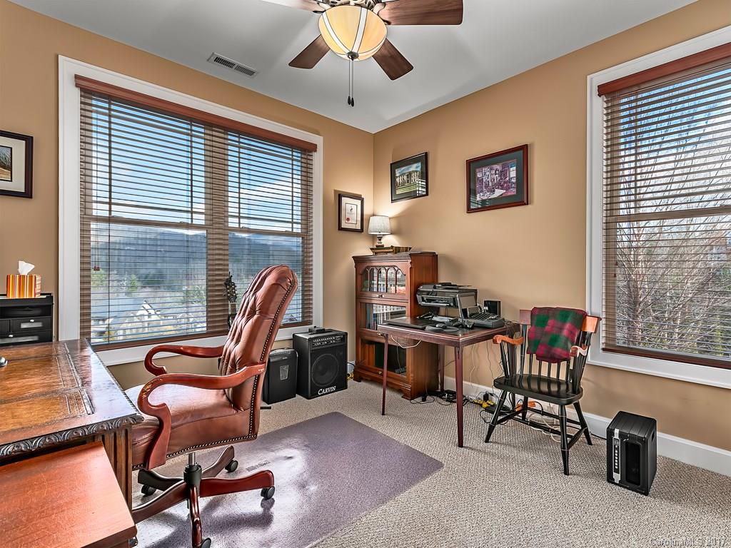 95 Willow Farm Road Fairview NC 28730