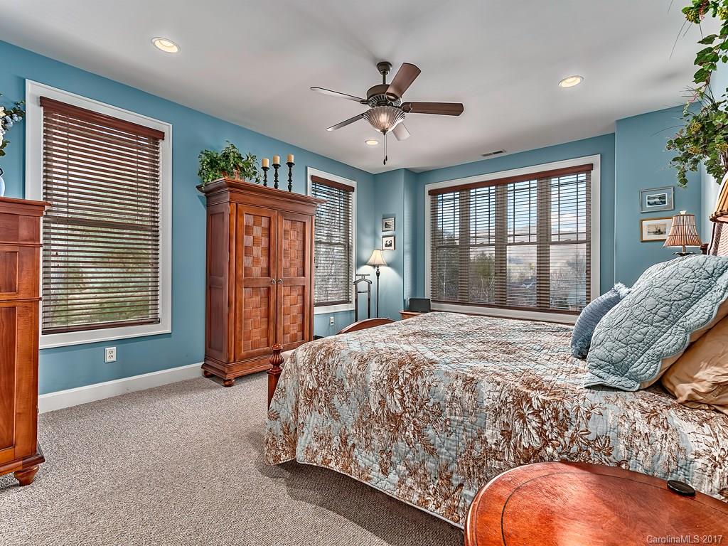 95 Willow Farm Road Fairview NC 28730