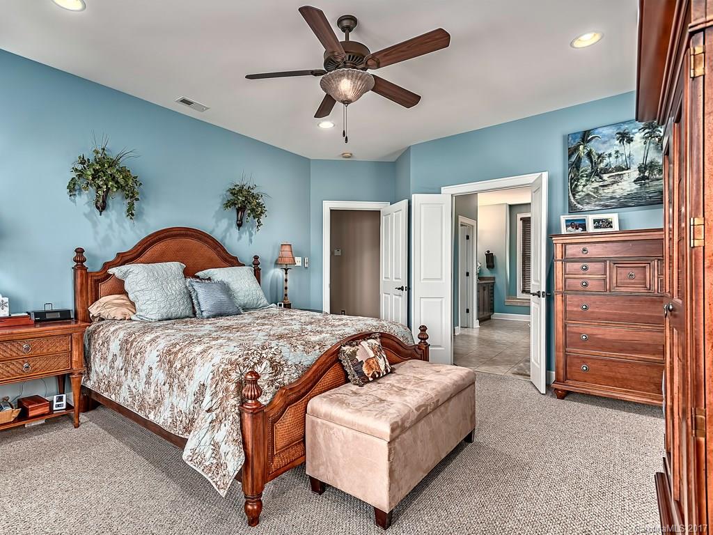 95 Willow Farm Road Fairview NC 28730