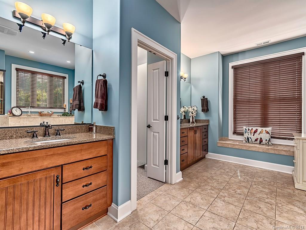 95 Willow Farm Road Fairview NC 28730