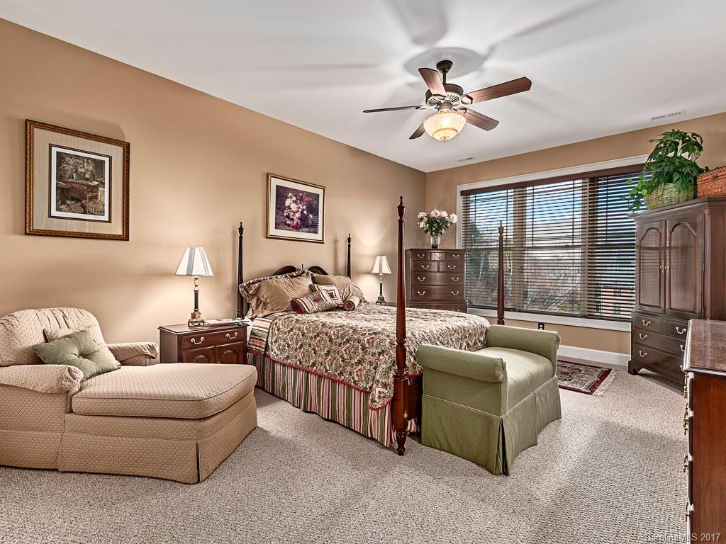 95 Willow Farm Road Fairview NC 28730
