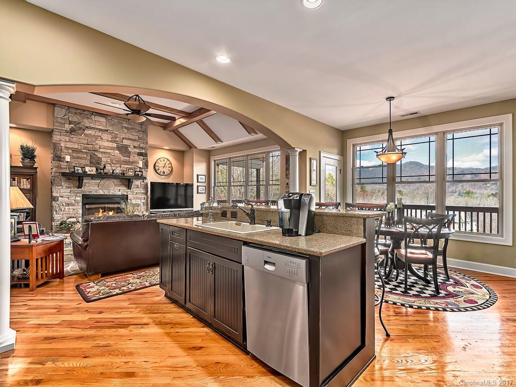 95 Willow Farm Road Fairview NC 28730