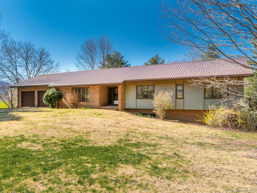 1753 Ratcliff Cove Road Waynesville NC 28786