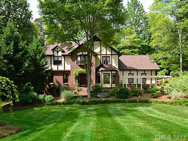 2324 Wedgewood Drive Matthews NC 28104