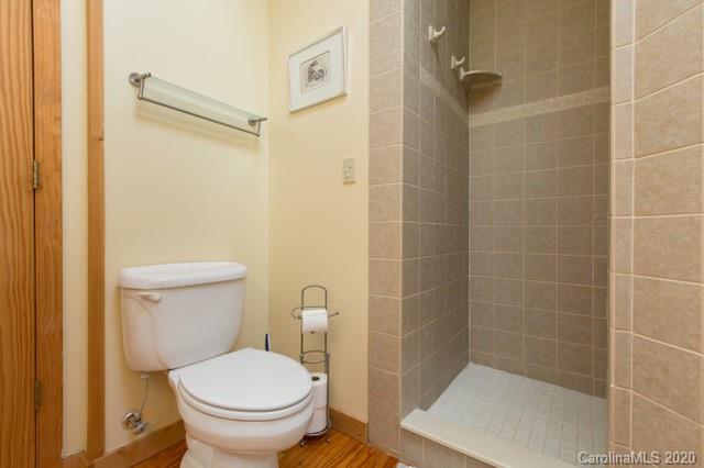 25 Annie Lane Asheville NC 28805
