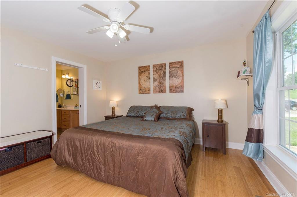 11 Asbury Cottage Drive Candler NC 28715