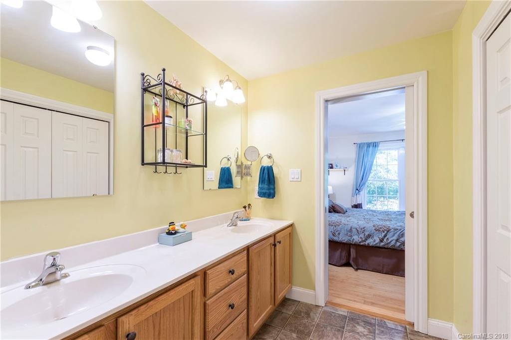 11 Asbury Cottage Drive Candler NC 28715