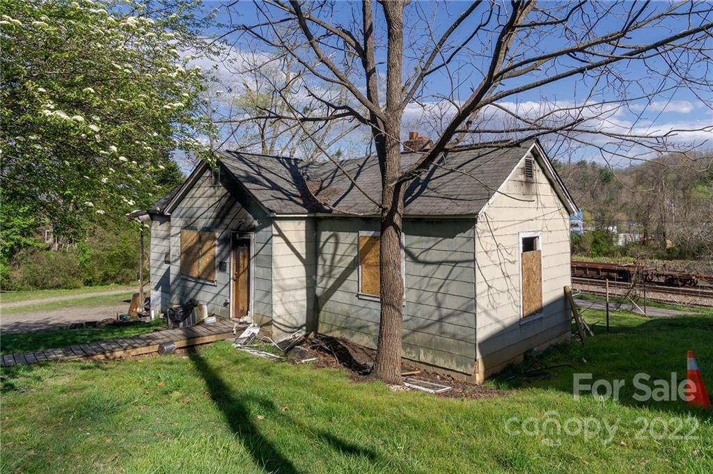 550 E Main Street Old Fort NC 28762