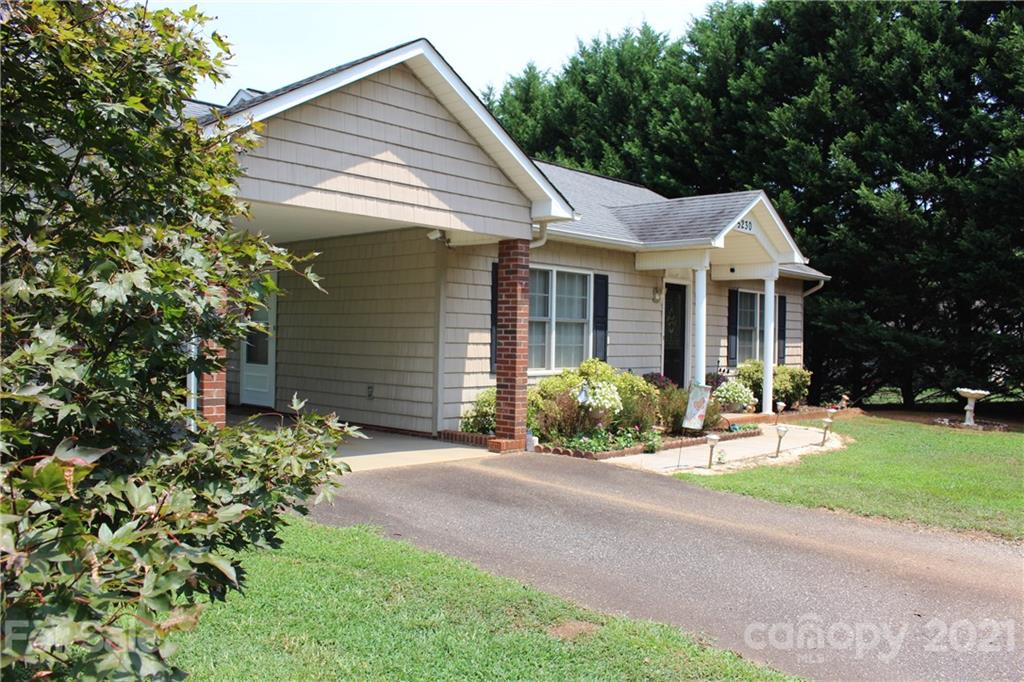 5230 Harris Farm Road Hickory NC 28602