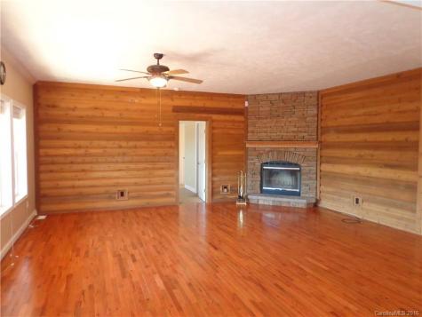 26 Retreat Place Weaverville NC 28787