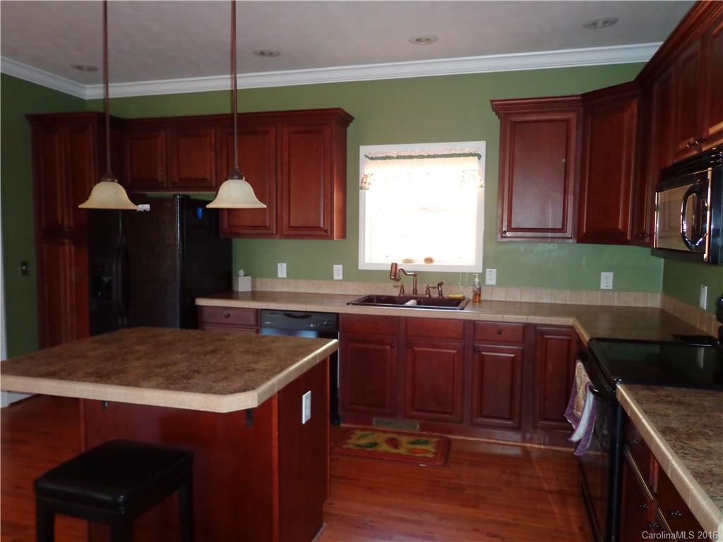 26 Retreat Place Weaverville NC 28787