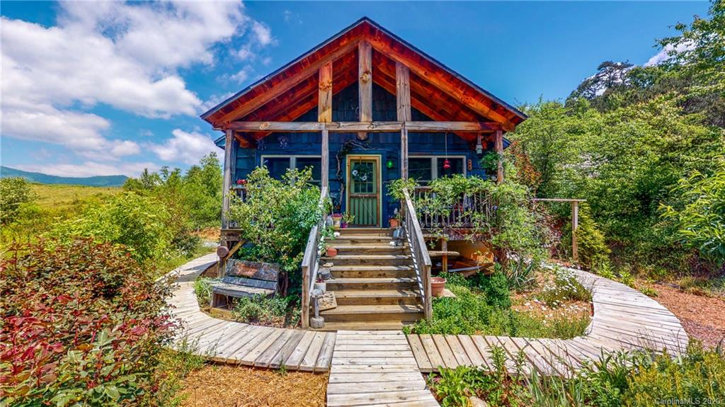 349 Travelers Point Waynesville NC 28785