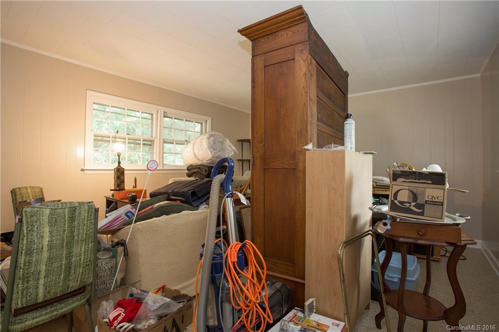 125 Old Bee Tree Road Swannanoa NC 28778