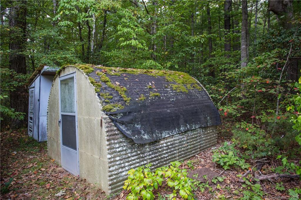125 Old Bee Tree Road Swannanoa NC 28778