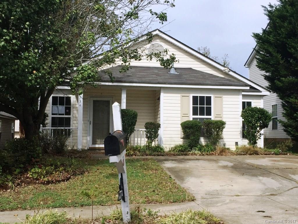 3334 Alderknoll Court Charlotte NC 28216