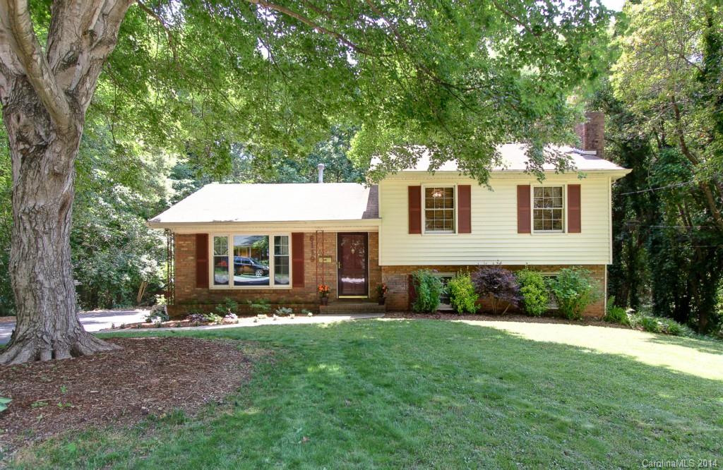 6119 Colchester Place Charlotte NC 28210