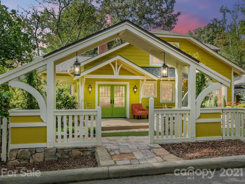 27 Fenner Avenue Asheville NC 28804