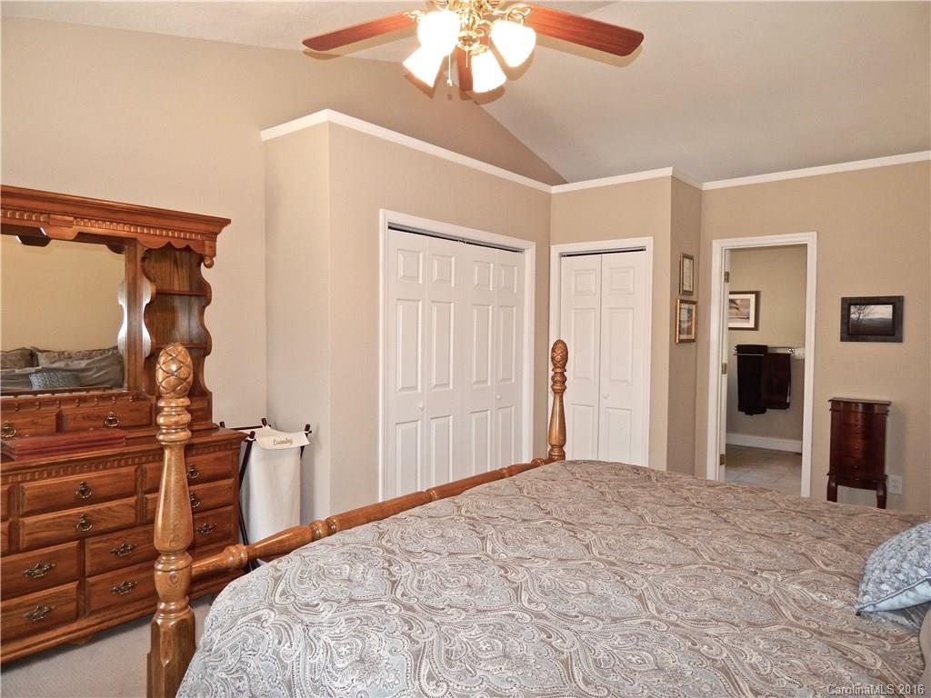 9 Eagles Nest Lane Asheville NC 28806