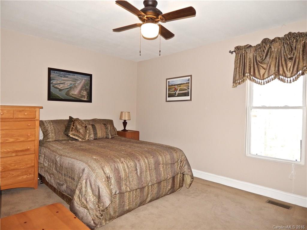 9 Eagles Nest Lane Asheville NC 28806