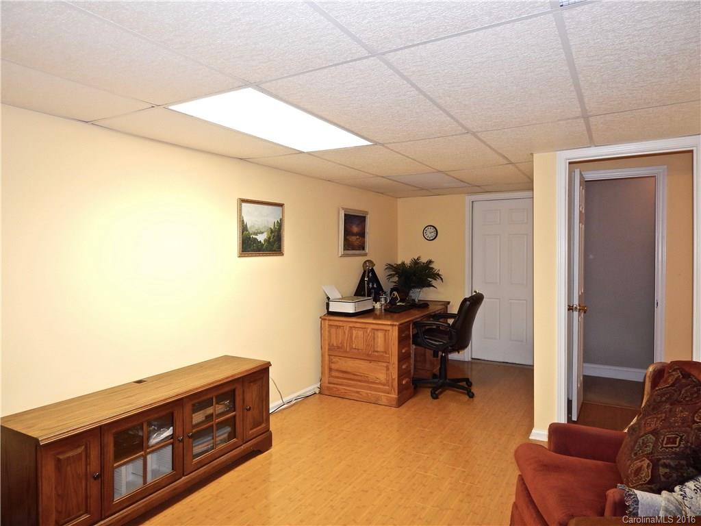 9 Eagles Nest Lane Asheville NC 28806