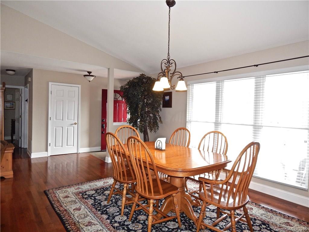 9 Eagles Nest Lane Asheville NC 28806