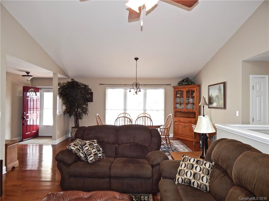 9 Eagles Nest Lane Asheville NC 28806