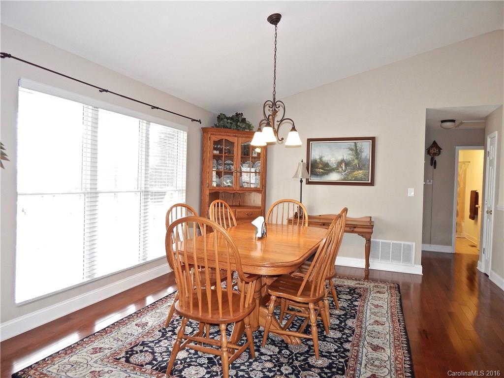 9 Eagles Nest Lane Asheville NC 28806